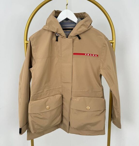 Куртка Prada женский бежевый 162066