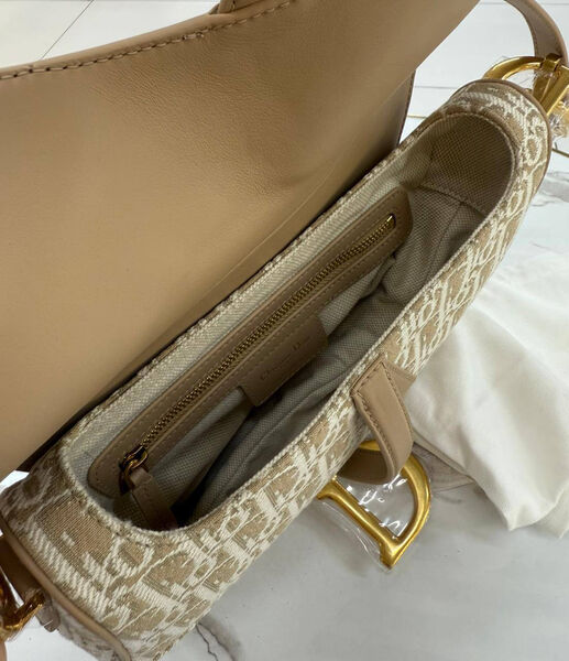 Сумка Christian Dior Saddle женский кожа бежевый 190777-3