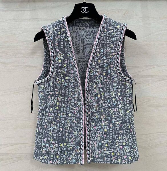 Жилет Chanel женский графитовый 141715