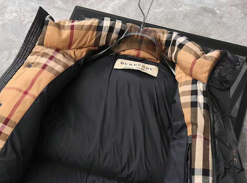 Мужской пуховик Burberry мужской черный 202393-4