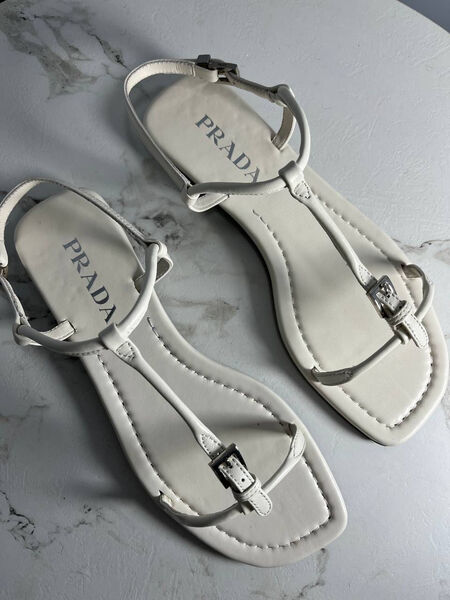 Сандалии Prada женский кожа белый 188570-2