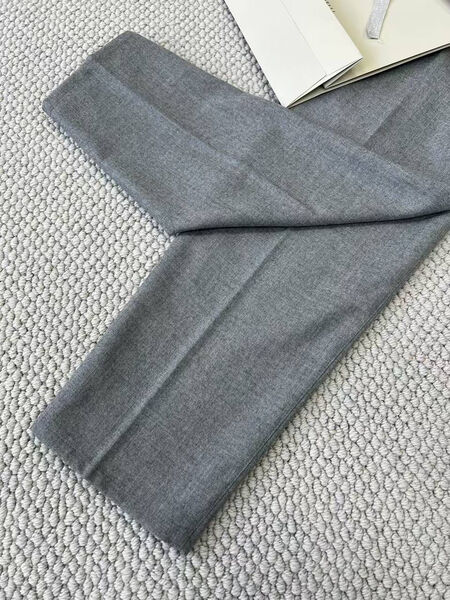 Мужские брюки Brunello Cucinelli мужской графитовый 174334-6