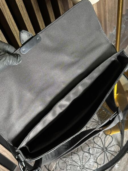 Мужской портфель Louis Vuitton мужской кожа черный 52094-10