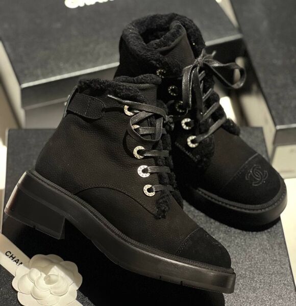 Ботинки Chanel женский кожа черный 169543