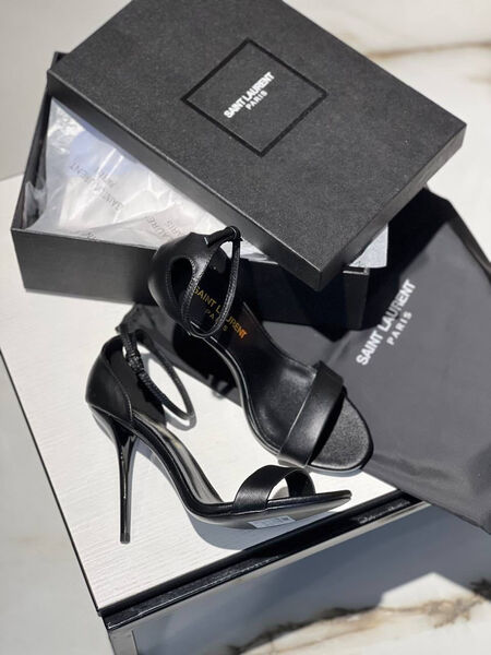 Босоножки Saint Laurent женский кожа черный 105219-2