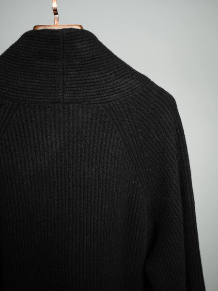 Мужской кардиган Brunello Cucinelli мужской вязаная ткань черный 162954-5