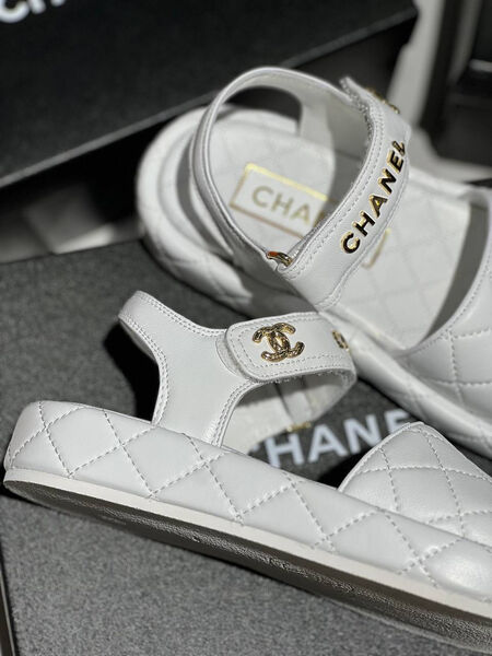 Босоножки Chanel женский кожа белый 146823-3