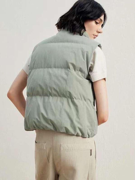 Жилет Brunello Cucinelli женский графитовый 126046-2