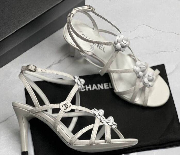 Босоножки Chanel женский кожа белый 181760