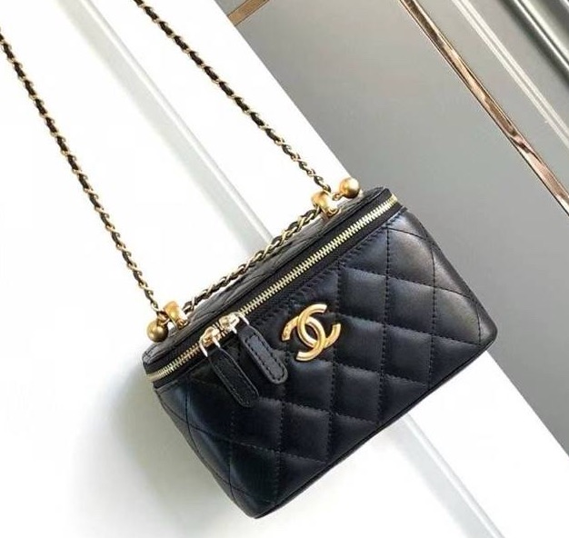 Сумка Chanel женский кожа черный 138490