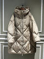Пуховик Max Mara женский бежевый 98817-3