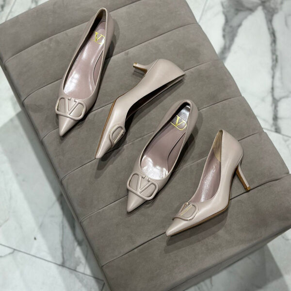 Туфли Valentino женский кожа бежевый 121267-3