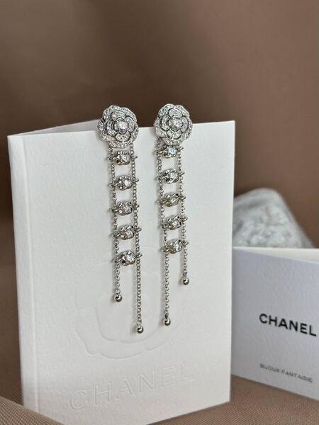 Серьги-трансформеры Chanel Camelia женский белое золото m5480502-1