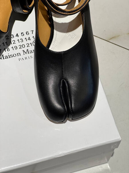 Туфли Maison Margiela женский кожа черный 129567-4