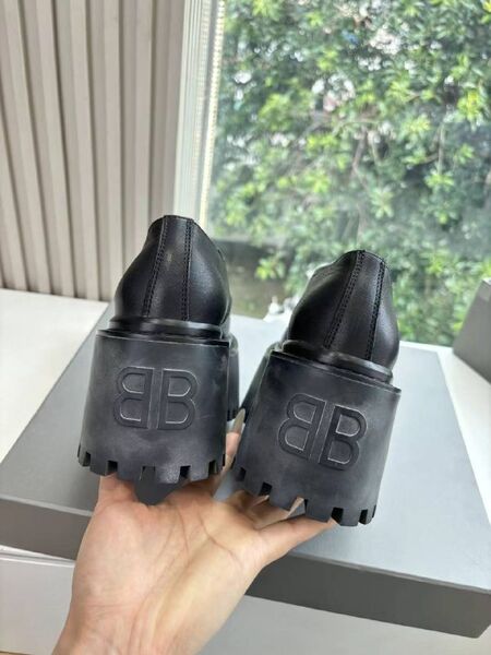 Женские дерби Strike Balenciaga женский кожа серебристый b6948244-1-8