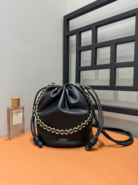 Женская сумка Loewe Flamenco Purse женский кожа черный 159478-8