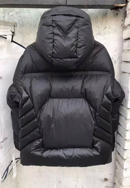 Мужской пуховик Moncler мужской черный 201450-4