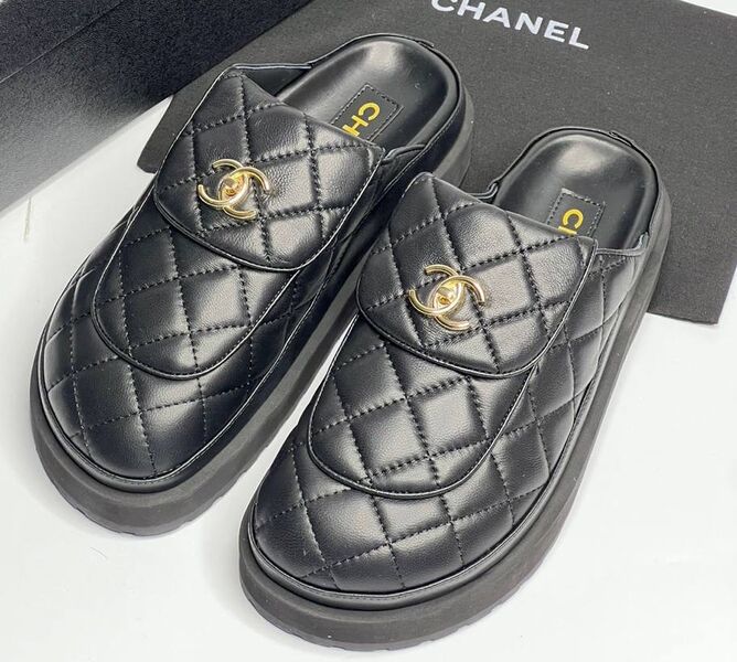 Сабо Chanel женский кожа epi черный,белый 137012