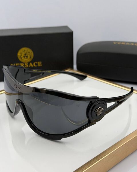 Солнцезащитные очки Versace женский x1053706-1-8
