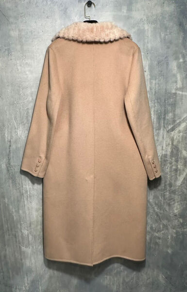 Пальто Fendi женский бежевый 125646-4