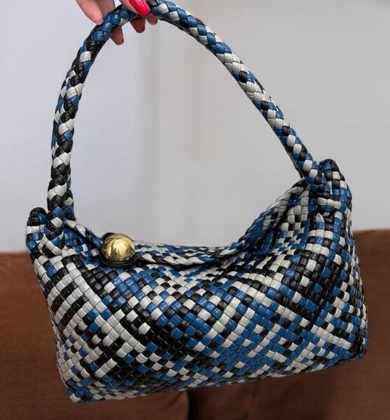 Сумка Bottega Veneta женский кожа белый 156501