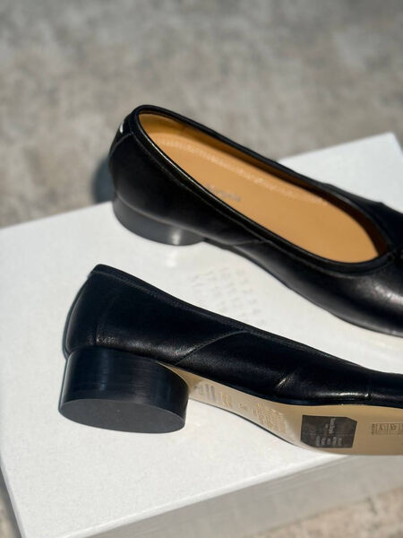 Туфли Maison Margiela женский кожа черный 197250-4