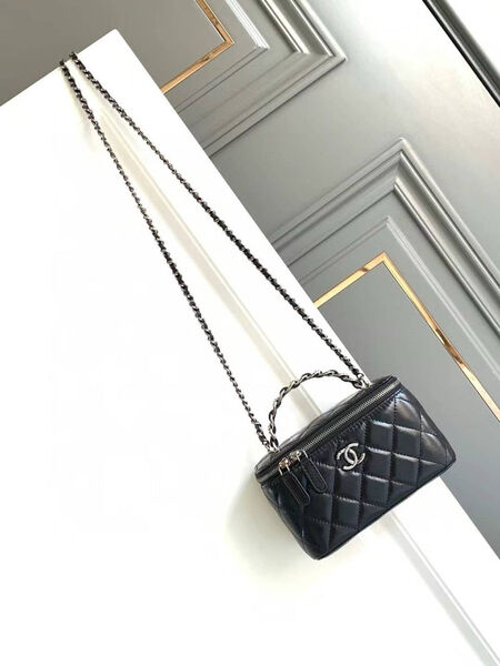 Сумка Chanel женский кожа черный 138491-2