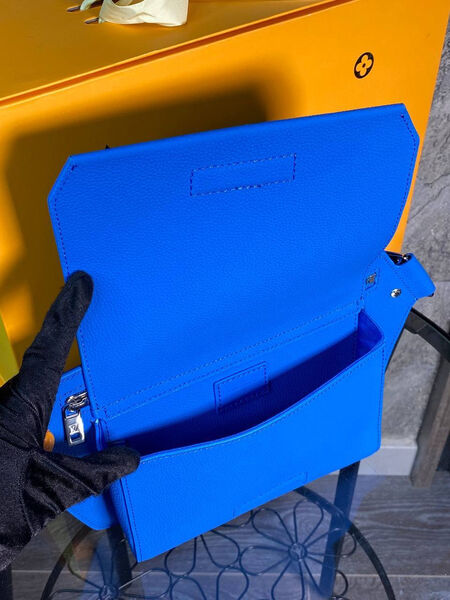 Мужская сумка слинг Louis Vuitton мужской кожа синий 144445-8