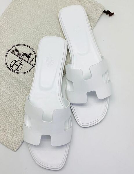 Шлепки Hermès женский кожа белый 89185
