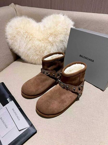 Женские зимние сапоги Balenciaga женский замша коричневый y7530467-1-5