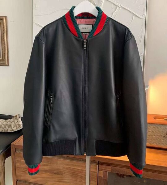 Бомбер Gucci женский кожа черный 156765