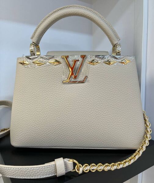 Сумка Louis Vuitton Capucines женский кожа бежевый 186155