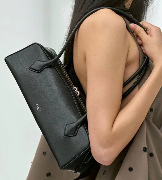 Сумка Alaïa женский кожа черный 153075-2
