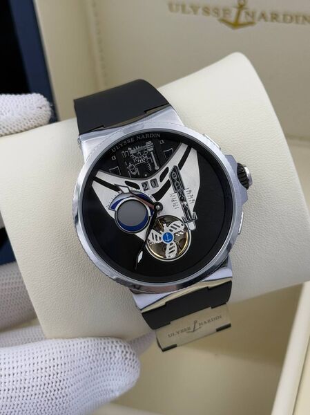 Мужские часы Ulysse Nardin мужской черный t3210580-1-3