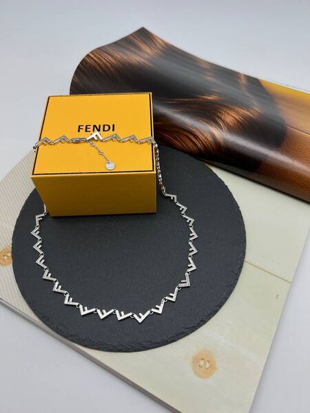 Колье Fendi графитовый 175338-2