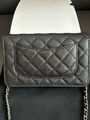 Сумка Chanel женский кожа черный 196539-2