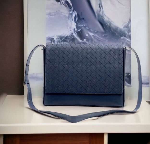 Мужская сумка мессенджер Bottega Veneta мужской кожа синий 150120-4