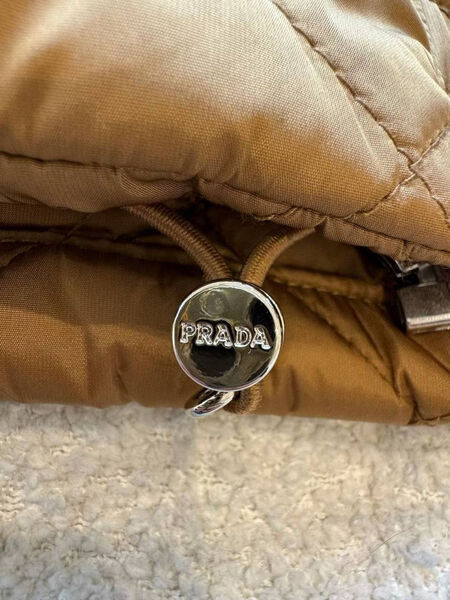 Куртка Prada женский 202353-4