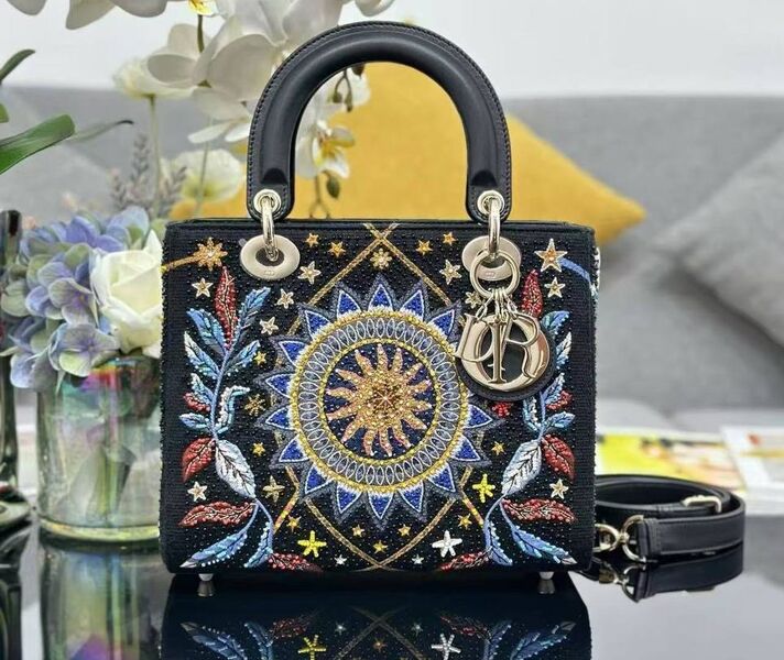 Сумка Christian Dior Lady женский кожа черный 196565