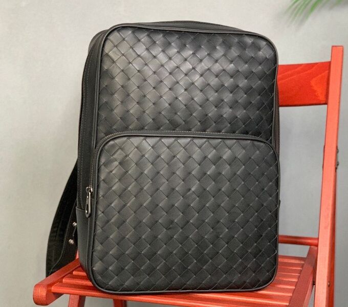 Мужской рюкзак Bottega Veneta мужской кожа черный 108396