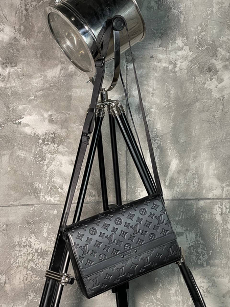 Мужская сумка мессенджер Louis Vuitton мужской кожа черный 92976-5