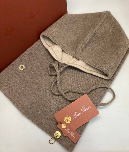 Капор Loro Piana женский бежевый 167718