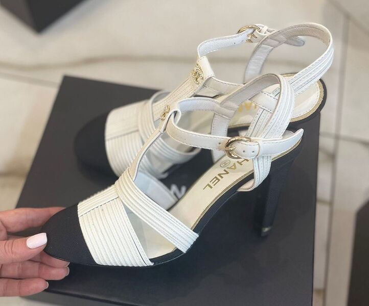 Туфли Chanel женский кожа белый 119338