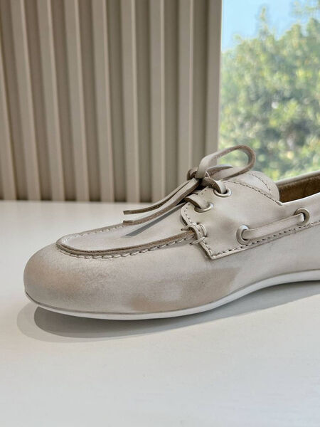 Лоферы Miu Miu женский кожа бежевый 138164-7