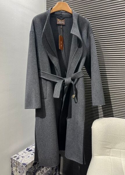 Пальто Loro Piana женский графитовый 158907