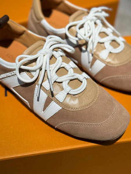 Кроссовки Louis Vuitton женский замша бежевый 189593-6