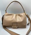 Сумка Fendi Mamma Baguette женский кожа бежевый 186384-1