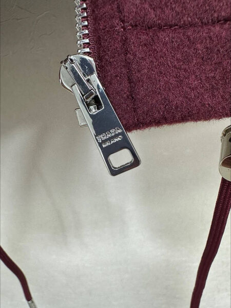Бомбер Prada женский бордовый 171862-5