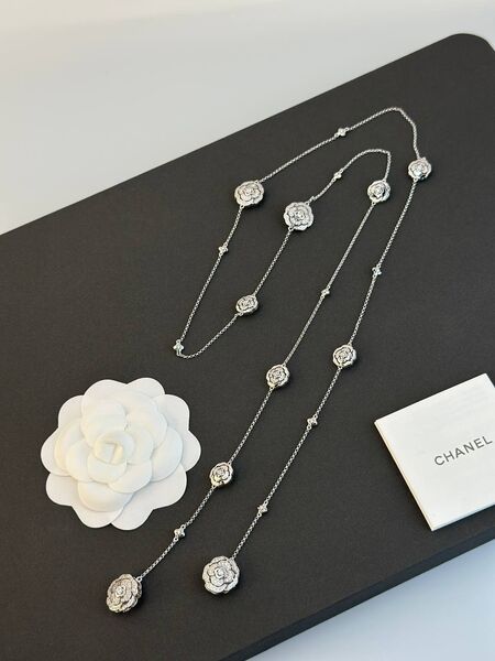 Колье Chanel Camelia женский белое золото a9533664-1-2