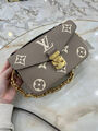Сумка Louis Vuitton Pochette Metis женский канва бежевый 148639-2